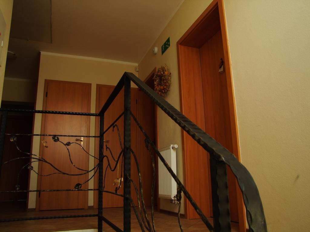 Penzion Biela Voda Vel'ka Lomnica Exteriör bild
